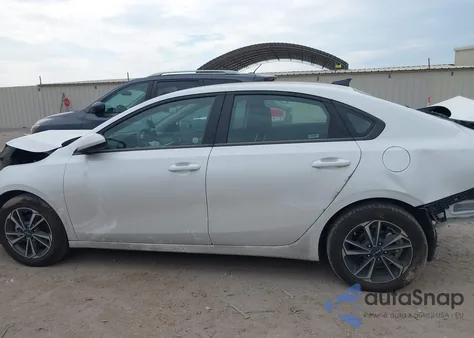 2024 Kia Forte Lxs из США, поврежденный, VIN 3KPF24AD3RE765012